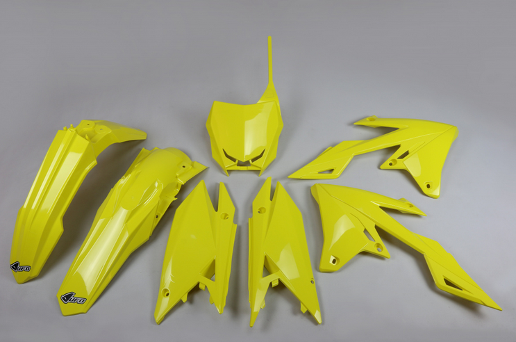 SUZUKI PLASTIC KIT