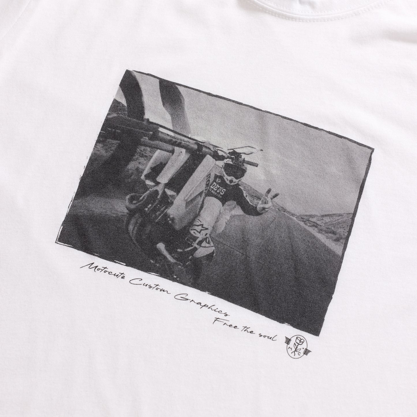 MOTOCUTZ PEACE TEE